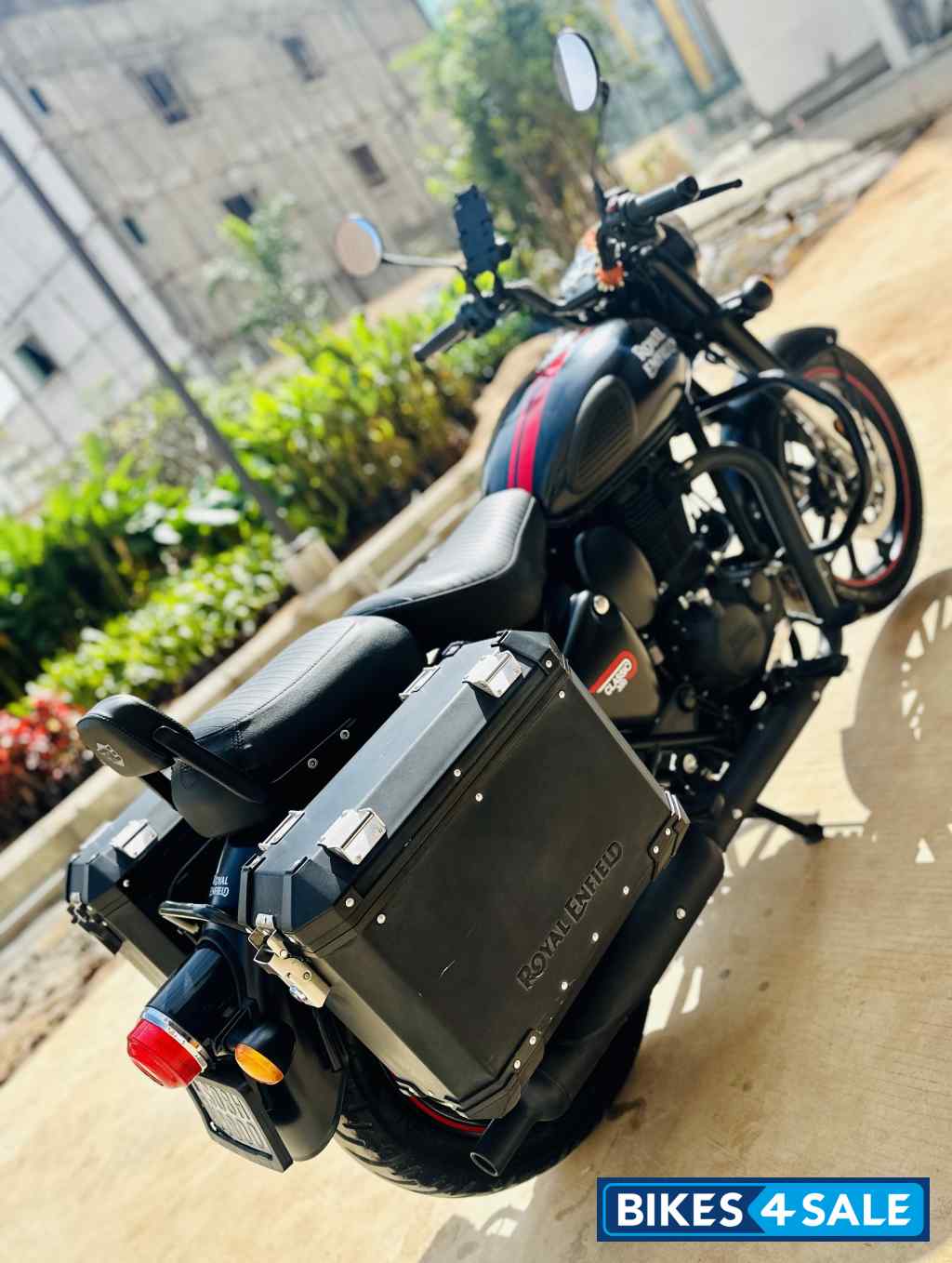 Black Royal Enfield Classic 350 Dual Channel BS6 Black Royal Enfield Classic 350 Dual Channel BS6