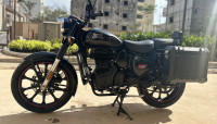 Black Royal Enfield Classic 350 Dual Channel BS6