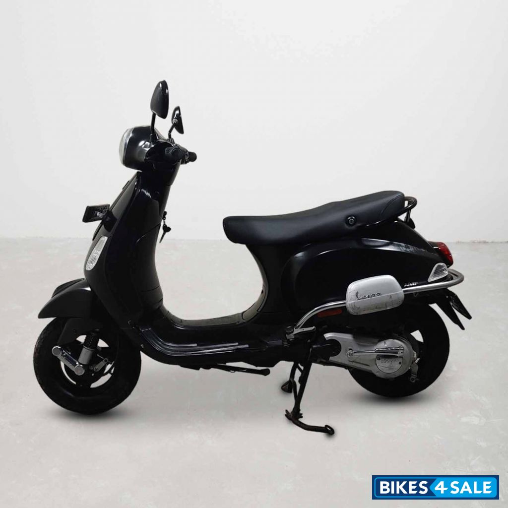 Vespa LX 125