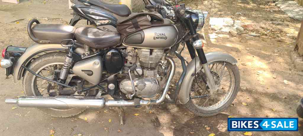 Royal Enfield Classic Gunmetal Grey