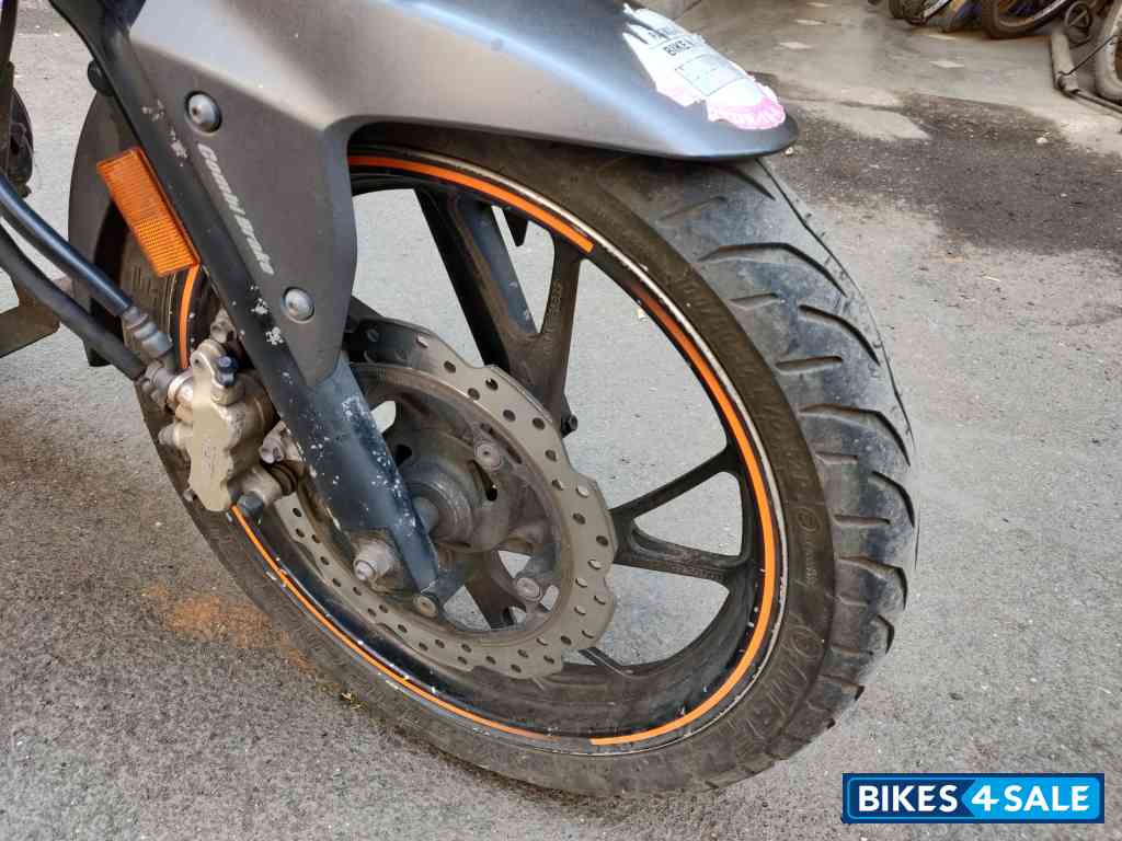 Orange & Matt Black Honda CB Hornet 160R