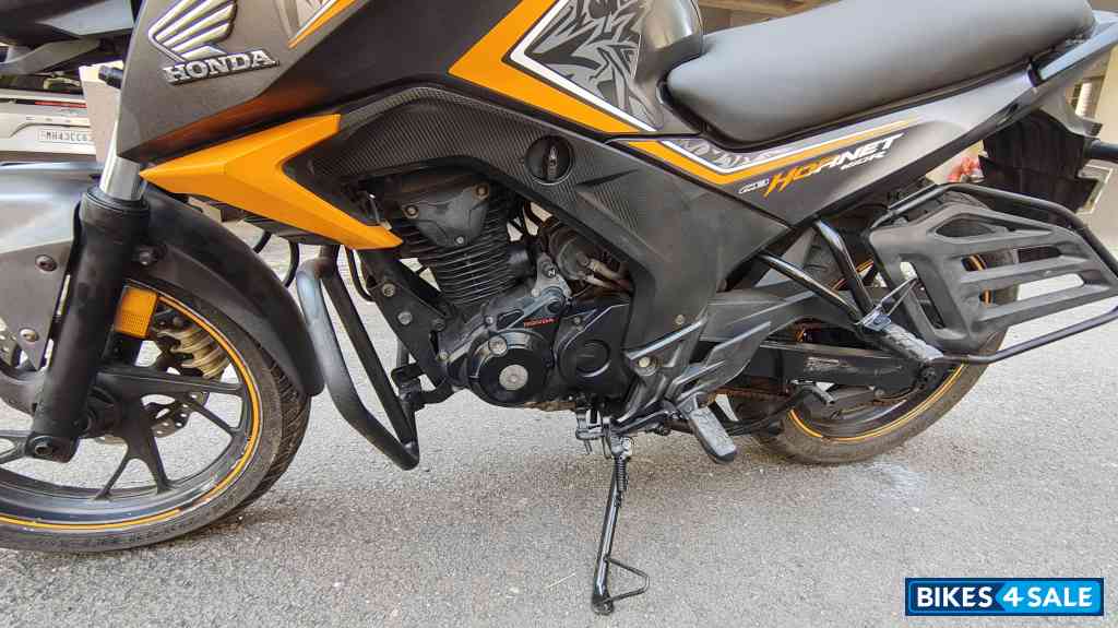 Orange & Matt Black Honda CB Hornet 160R