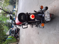 Red Royal Enfield Meteor 350