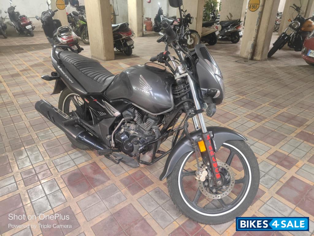 Grey Honda Unicorn 160 BS6
