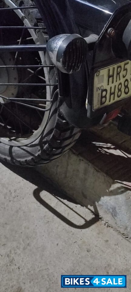 Black Royal Enfield Classic 350