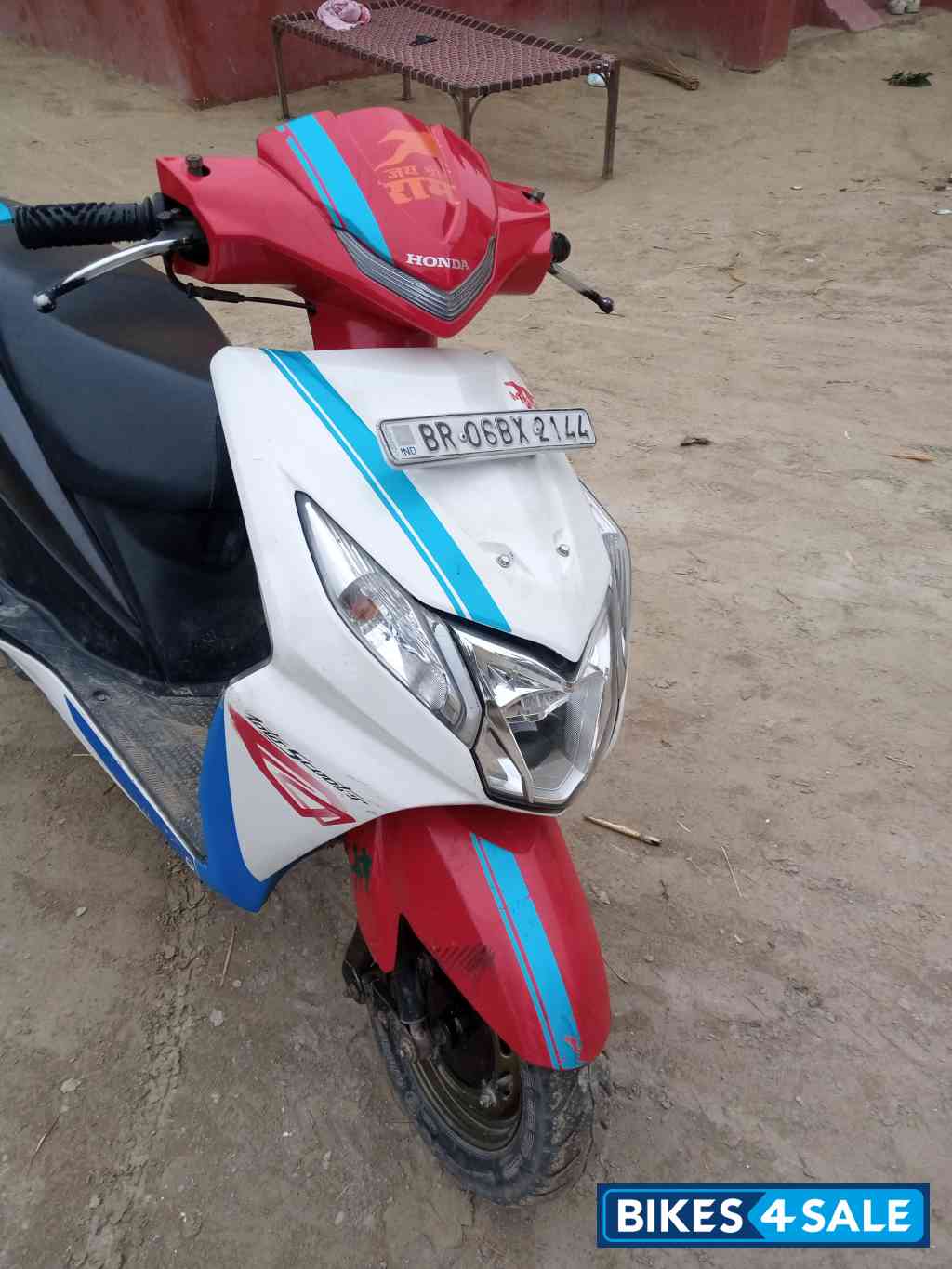 White Honda Dio