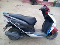 White Honda Dio