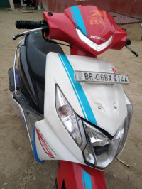 White Honda Dio