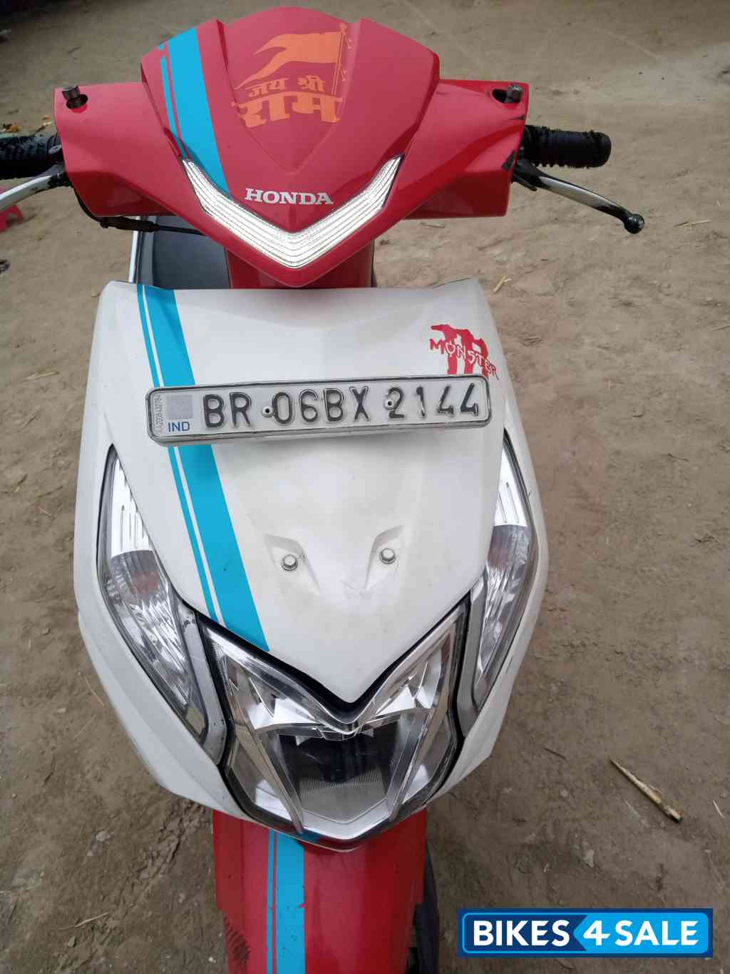 White Honda Dio