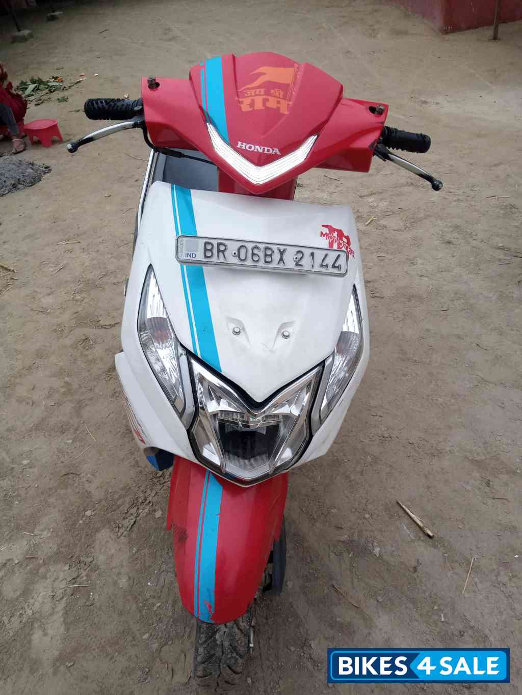 White Honda Dio