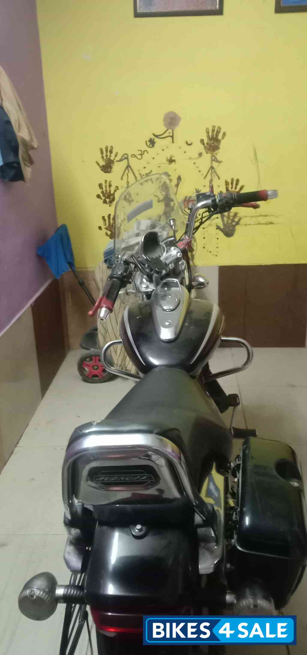 Bajaj Avenger Cruise 220 BS6