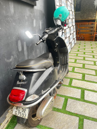 Black Vespa S 125