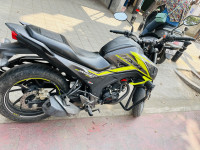 Honda CB Hornet 160R ABS