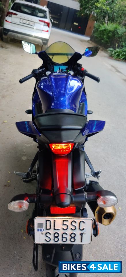 Racing Blue Yamaha R15 V4 Racing Blue Yamaha R15 V4