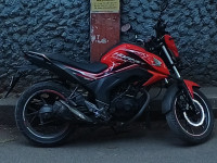 Sporty Red Honda CB Hornet 160R