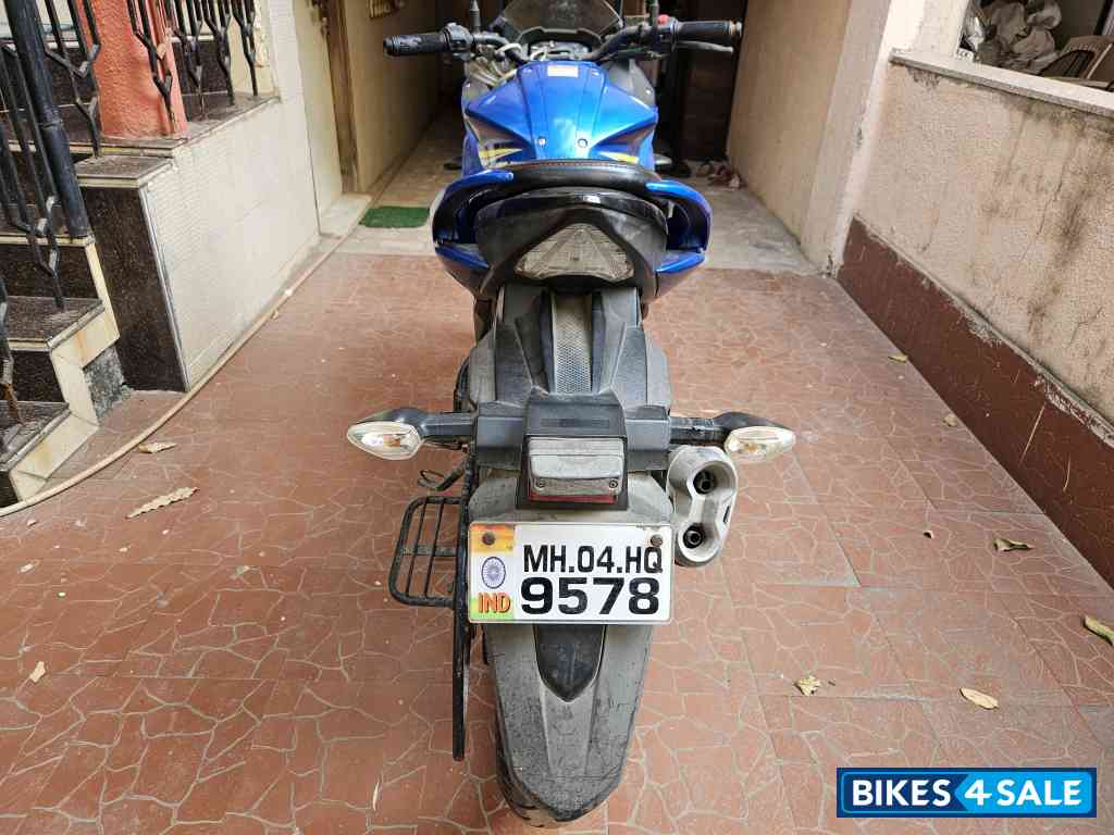 Blue Suzuki Gixxer SF Fi