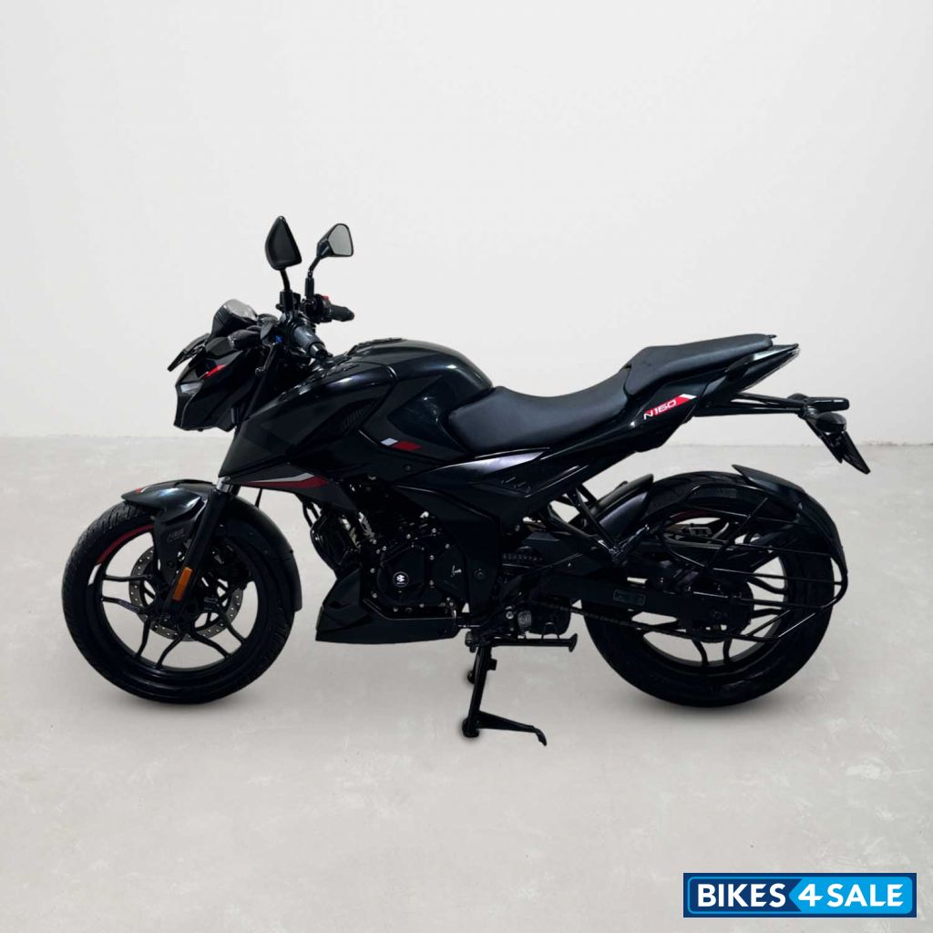 Bajaj Pulsar N160