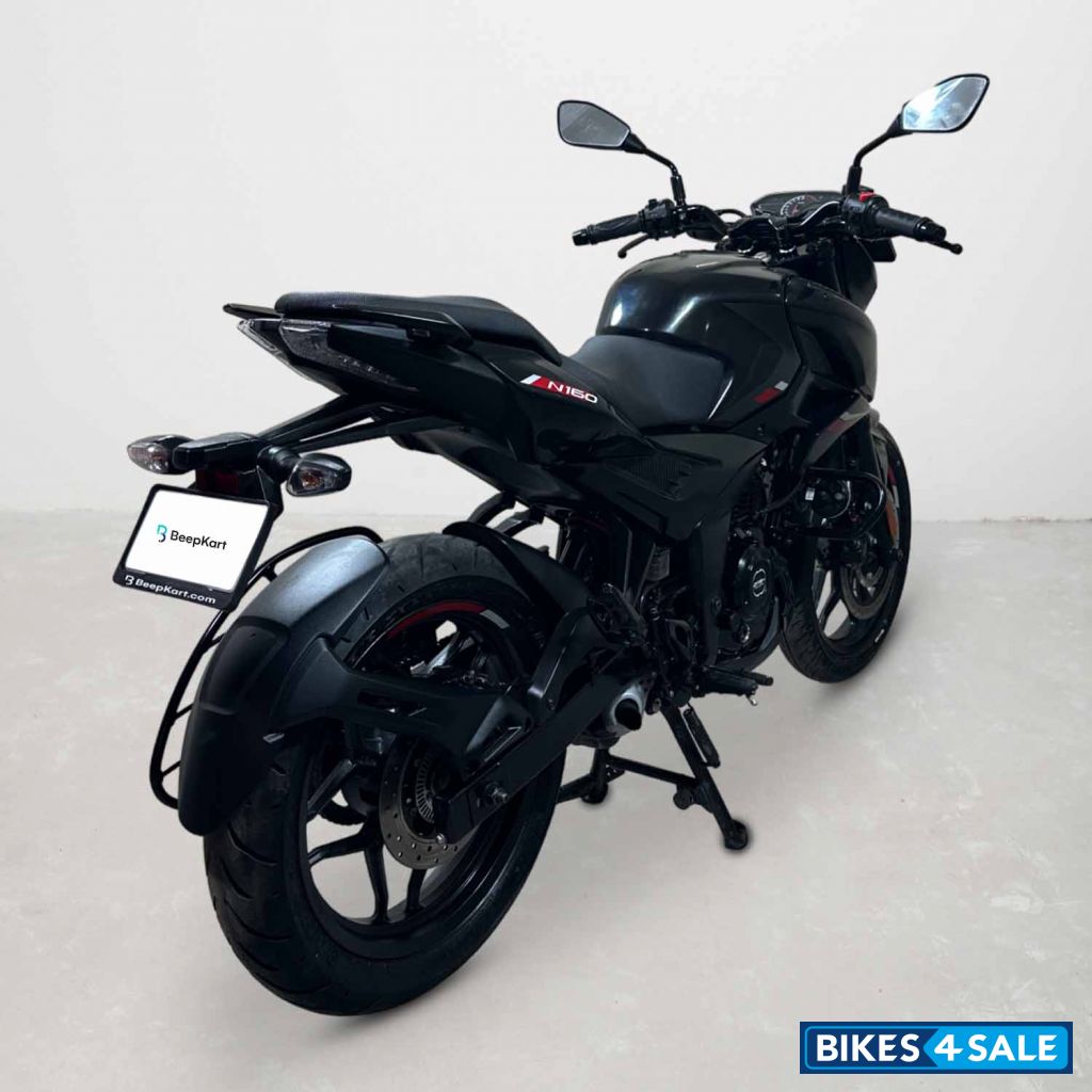 Bajaj Pulsar N160