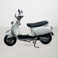Vespa LX 125
