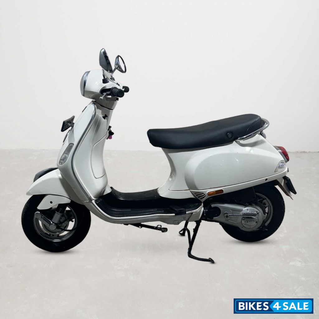 Vespa LX 125
