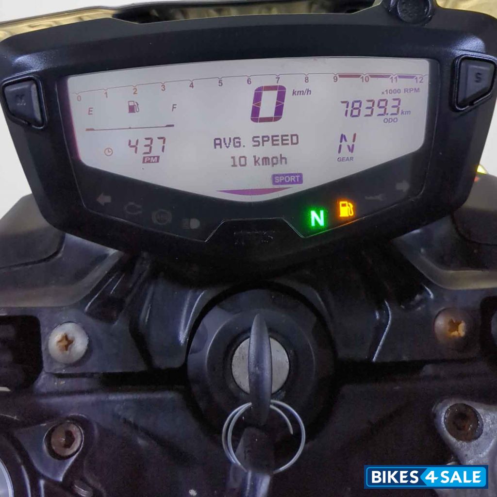 TVS Apache RTR 200 4V