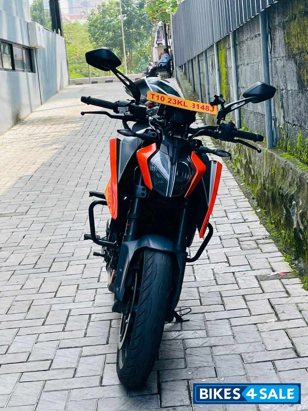 Electronic Orange KTM Duke 250 2024