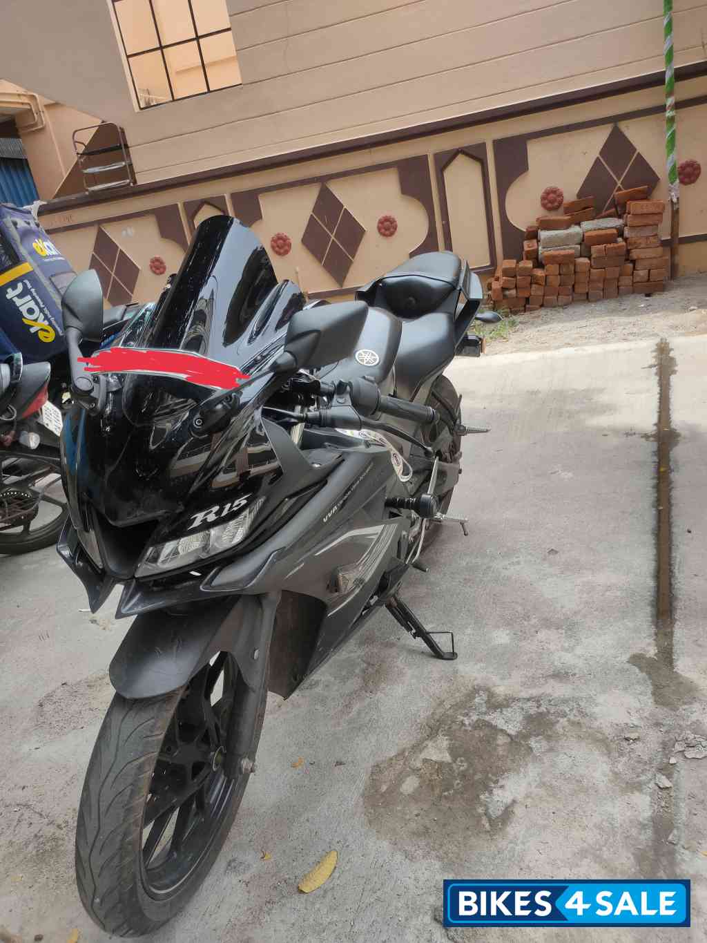 Dark Knight Edition Yamaha YZF R15 V3