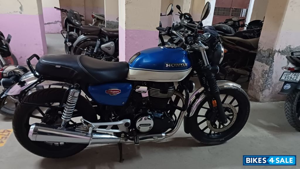 Dual Tone Honda Hness CB350 DLX Pro