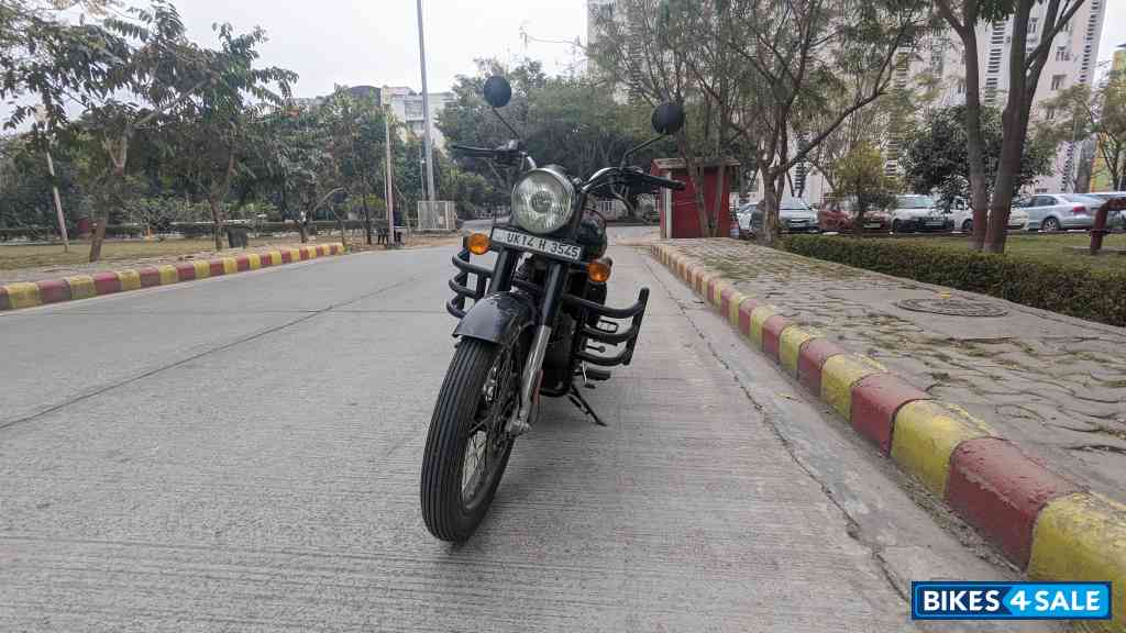 Jet Black Royal Enfield Bullet 350 ES BS6 Jet Black Royal Enfield Bullet 350 ES BS6