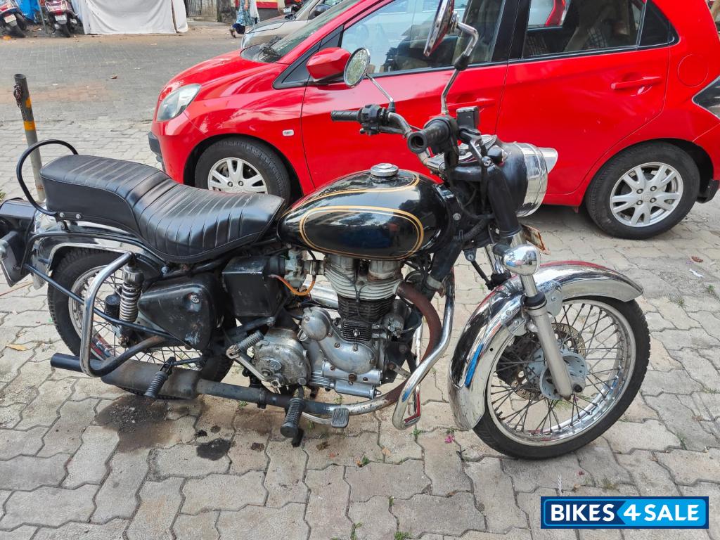 Black Royal Enfield Bullet Electra