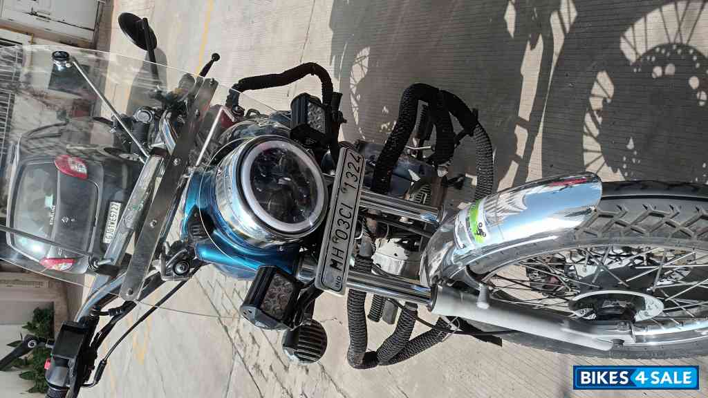 Blue Royal Enfield Bullet Standard 350