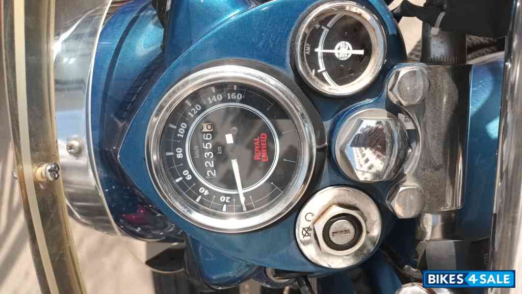 Blue Royal Enfield Bullet Standard 350