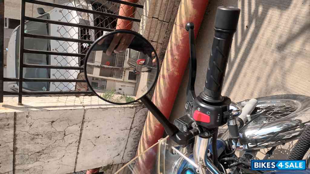 Blue Royal Enfield Bullet Standard 350