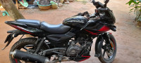 Bajaj Pulsar 220F