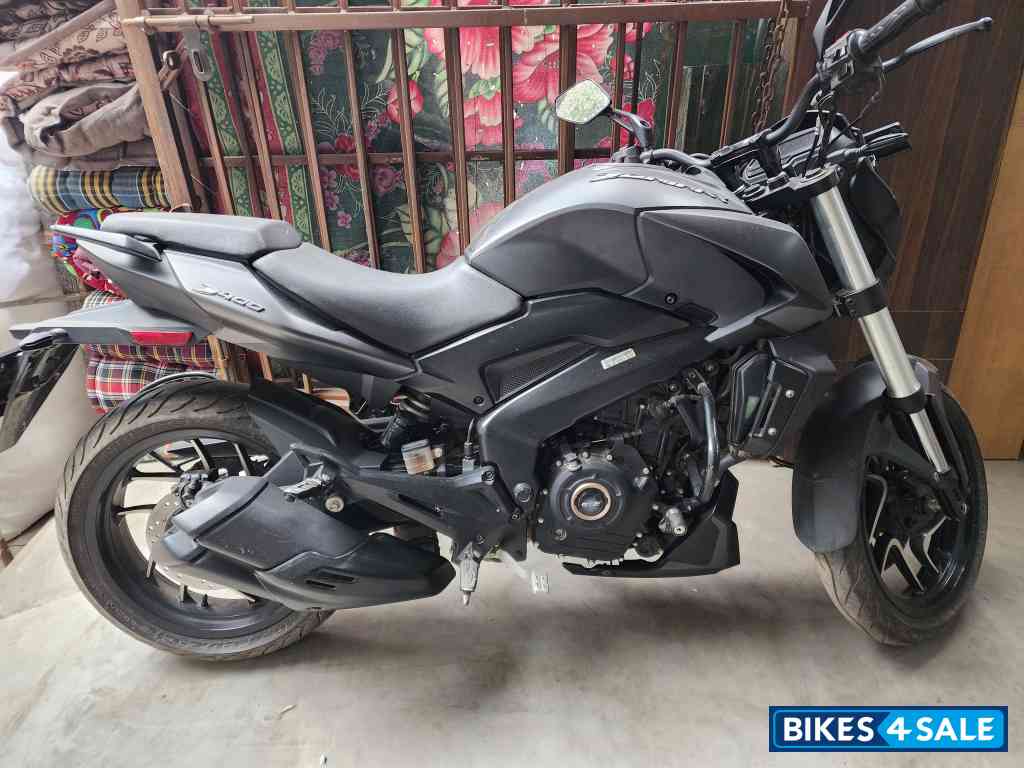 Charcoal Black Bajaj Dominar 400