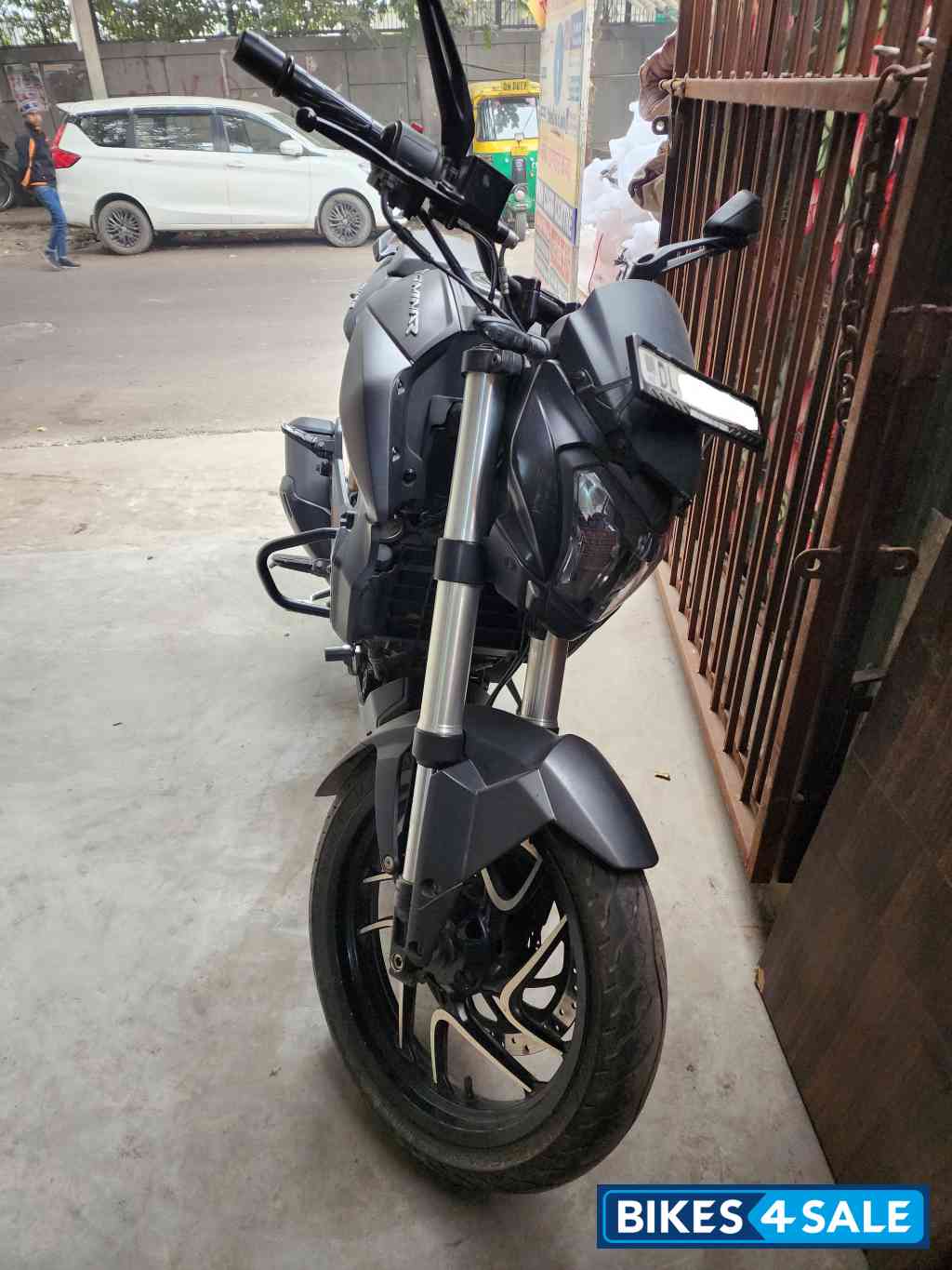 Charcoal Black Bajaj Dominar 400