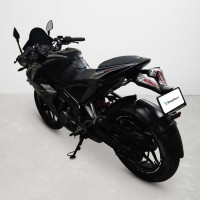 Bajaj Pulsar RS 200