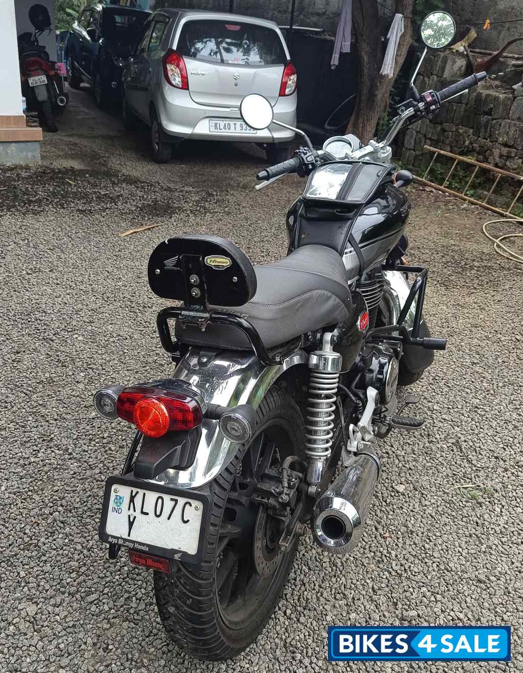 Honda CB350 DLX Pro