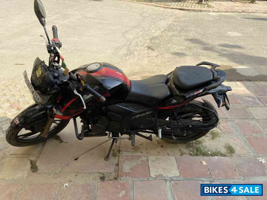 Red Black TVS Apache RTR 200 4V