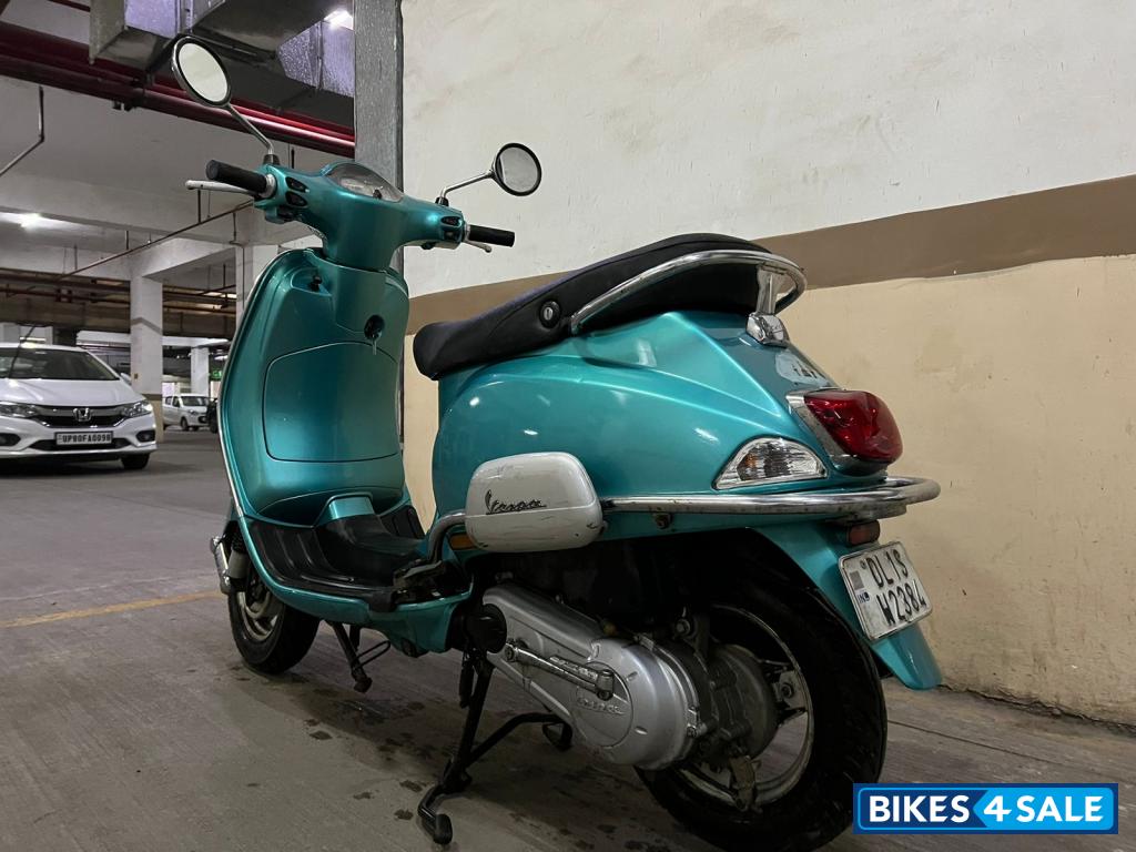 Vespa LX 125
