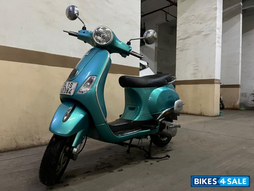 Vespa LX 125