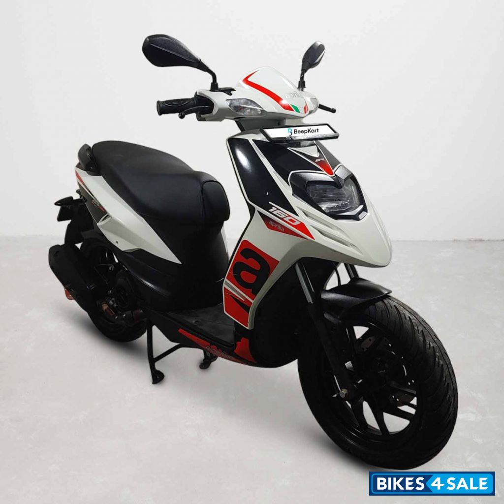 Aprilia SR 160 Std ABS