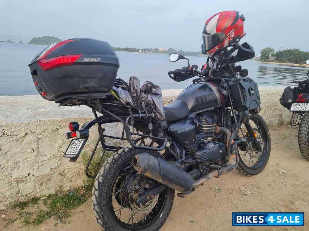 Yezdi Adventure Matte