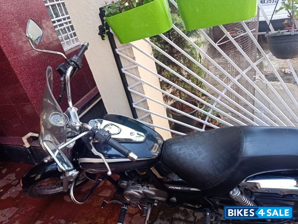 Bajaj Avenger Cruise 220