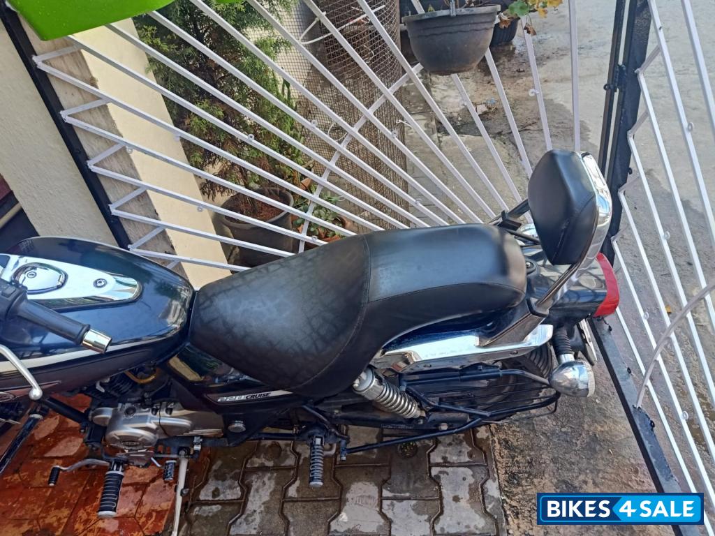 Bajaj Avenger Cruise 220 Bajaj Avenger Cruise 220
