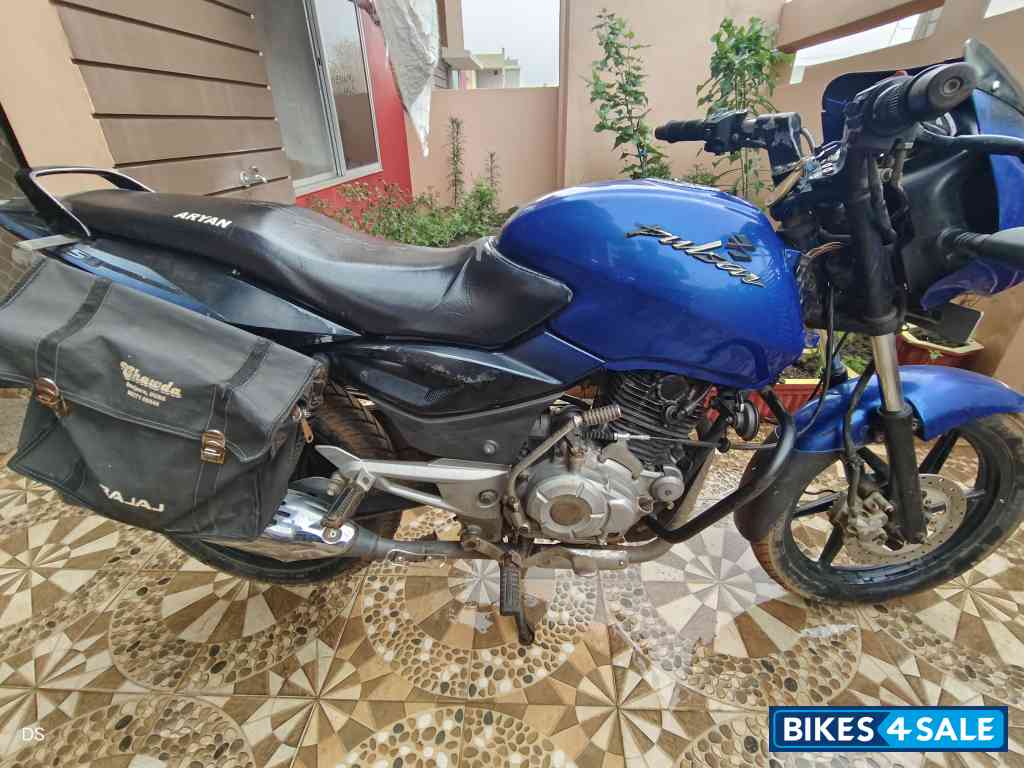 Blue Bajaj Pulsar 150 DTSi
