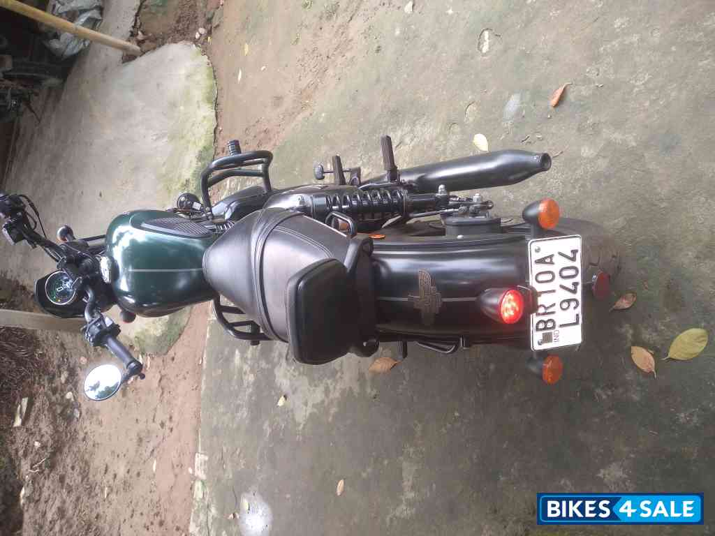 Hunter Green Yezdi Roadster Dark