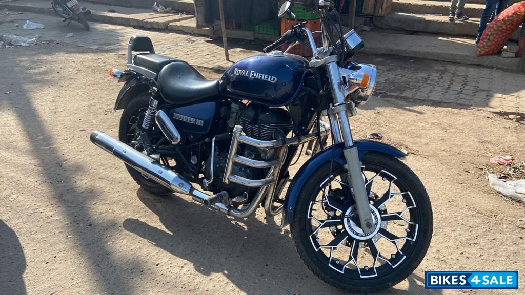 Marine Blue Royal Enfield Thunderbird 350 Marine Blue Royal Enfield Thunderbird 350