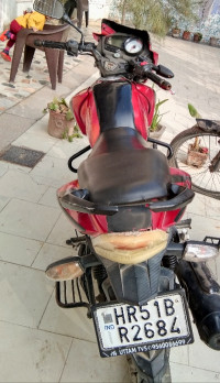 Red TVS Apache RTR 160