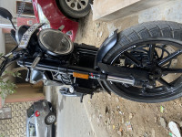 Black Husqvarna Svartpilen 250